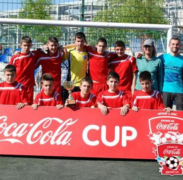 Отборът по футбол - първо място във Варна във второто издание на „Купата на Coca-Cola” за ученици на възраст 12 – 14 години.
